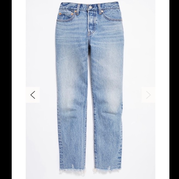 Levi’s iconic wedgie fit ankle women’s jeans frayed hem medium wash - Picture 2 of 7